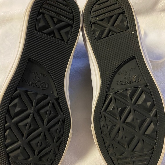 Converse - Picture 2 of 6